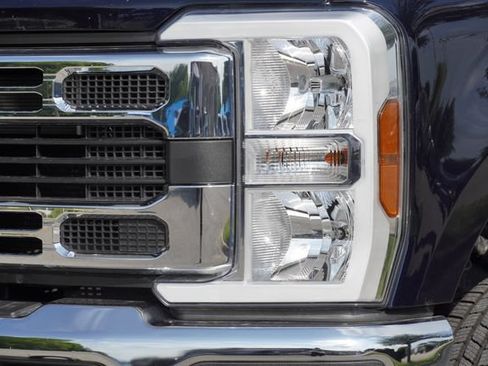 Used 2025 Ford F350 XLT AWD/4WD image 4