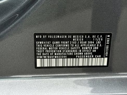 Used 2026 Volkswagen Jetta SE FWD image 29