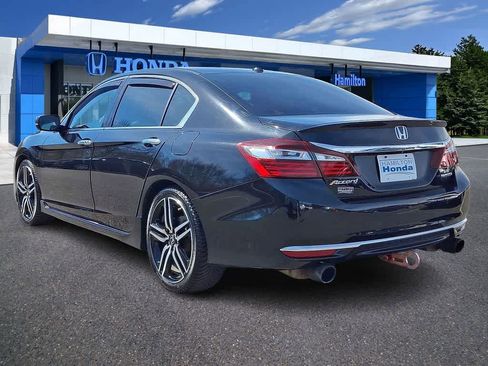 Used 2016 Honda Accord Touring image 22
