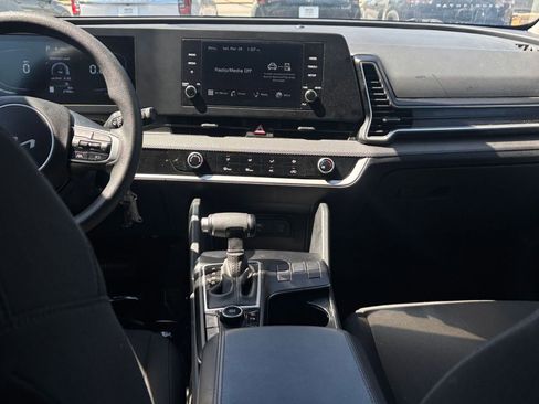 Used 2025 Kia Soul LX w/ LX Technology Package image 20