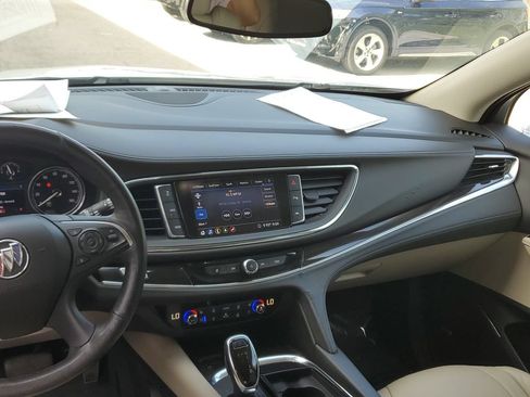 Used 2020 Buick Enclave Premium w/ Sun and Sites Package AWD/4WD image 20