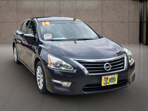 Used 2014 Nissan Altima 2.5 S w/ Display Audio Package FWD image 20