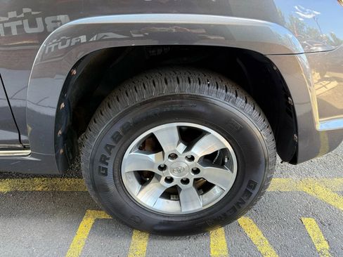 Used 2010 Toyota 4Runner SR5 image 35