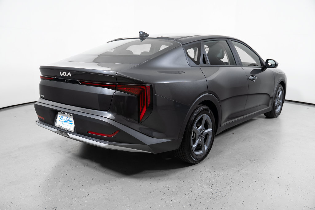 Used 2025 Kia K4 FWD image 8