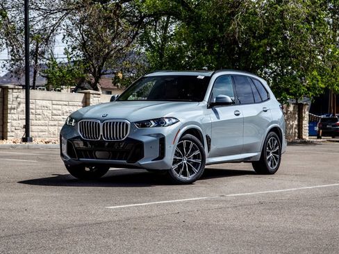 New 2026 BMW X5 xDrive40i w/ M Sport Package image 1