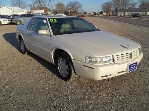 Used 2001 Cadillac Eldorado Touring image 2