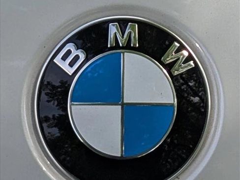 Used 2025 BMW 330i xDrive Sedan AWD/4WD image 25