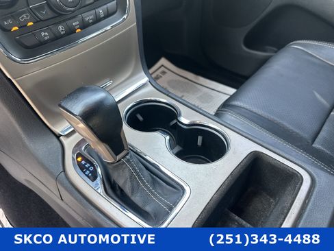 Used 2017 Jeep Grand Cherokee Overland image 22