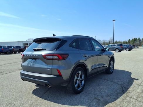 Certified 2025 Ford Escape ST-Line image 6