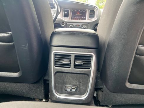 Used 2022 Dodge Charger R/T RWD image 17