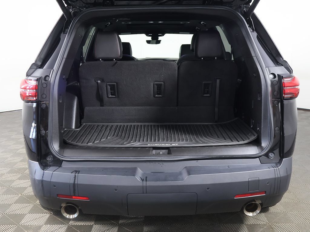 Used 2023 Chevrolet Traverse RS AWD/4WD image 23