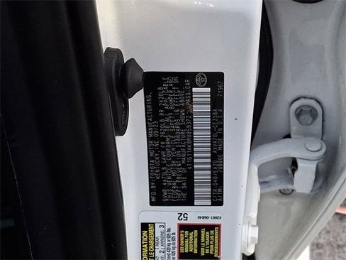 Certified 2024 Toyota Camry SE image 32