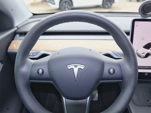 Used 2021 Tesla Model Y Performance image 33