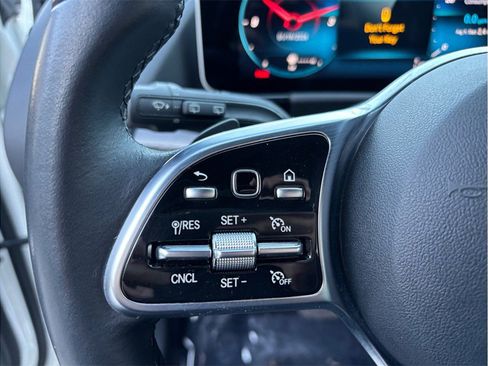 Used 2021 Mercedes-Benz GLA 250 image 23