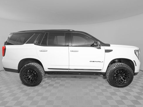 Used 2026 GMC Yukon Denali w/ Advanced Technology Package image 5