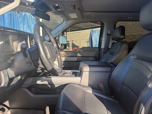 Used 2024 Ford F250 Lariat w/ Lariat Ultimate Package AWD/4WD image 14