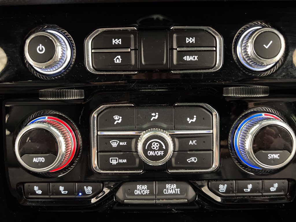 Used 2021 GMC Yukon XL Denali AWD/4WD image 51