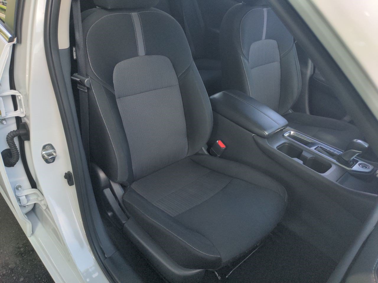 Used 2025 Nissan Sentra SV FWD image 43
