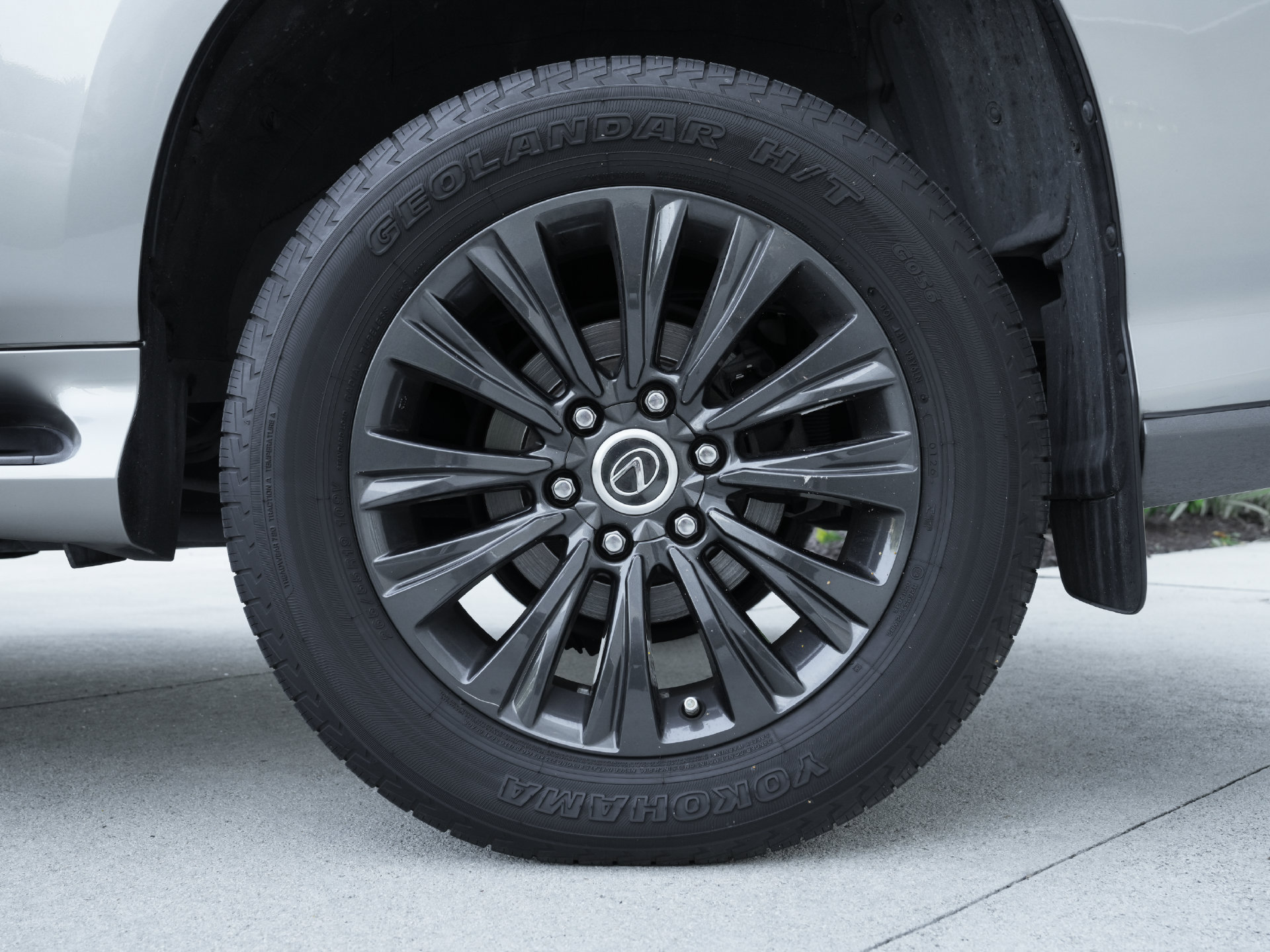 Used 2022 Lexus GX 460 Premium w/ Accessory Package AWD/4WD image 32