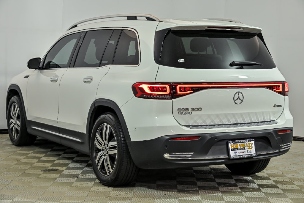 Used 2022 Mercedes-Benz EQB 300 4MATIC image 6