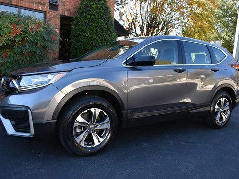 Used 2021 Honda CR-V LX image 2