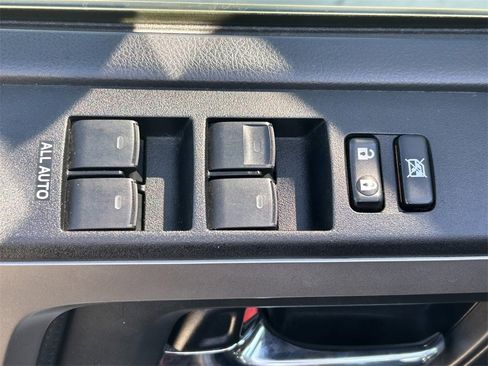 Used 2018 Toyota 4Runner SR5 Premium image 20