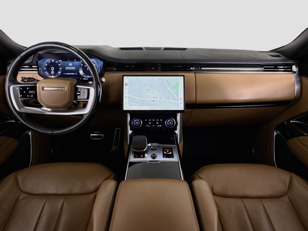 Used 2023 Land Rover Range Rover Long Wheelbase SE AWD/4WD image 9