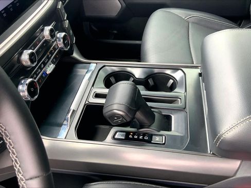 Certified 2025 Ford F150 Lariat AWD/4WD image 17