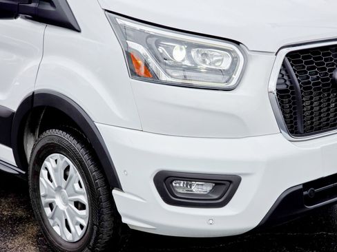 Used 2023 Ford Transit 350 XLT image 5