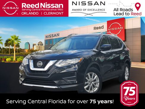 Used 2019 Nissan Rogue SV image 1