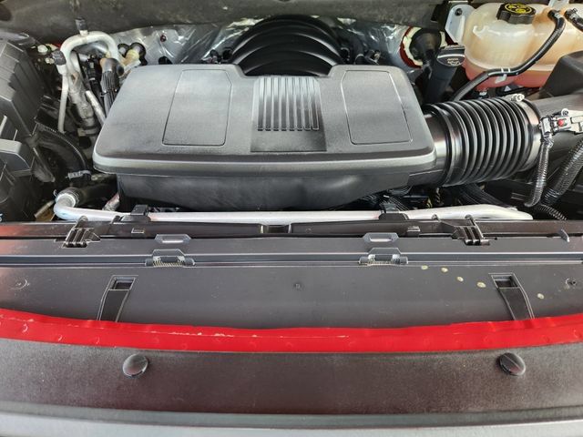 Used 2024 GMC Yukon AT4 w/ Technology Package AWD/4WD image 31
