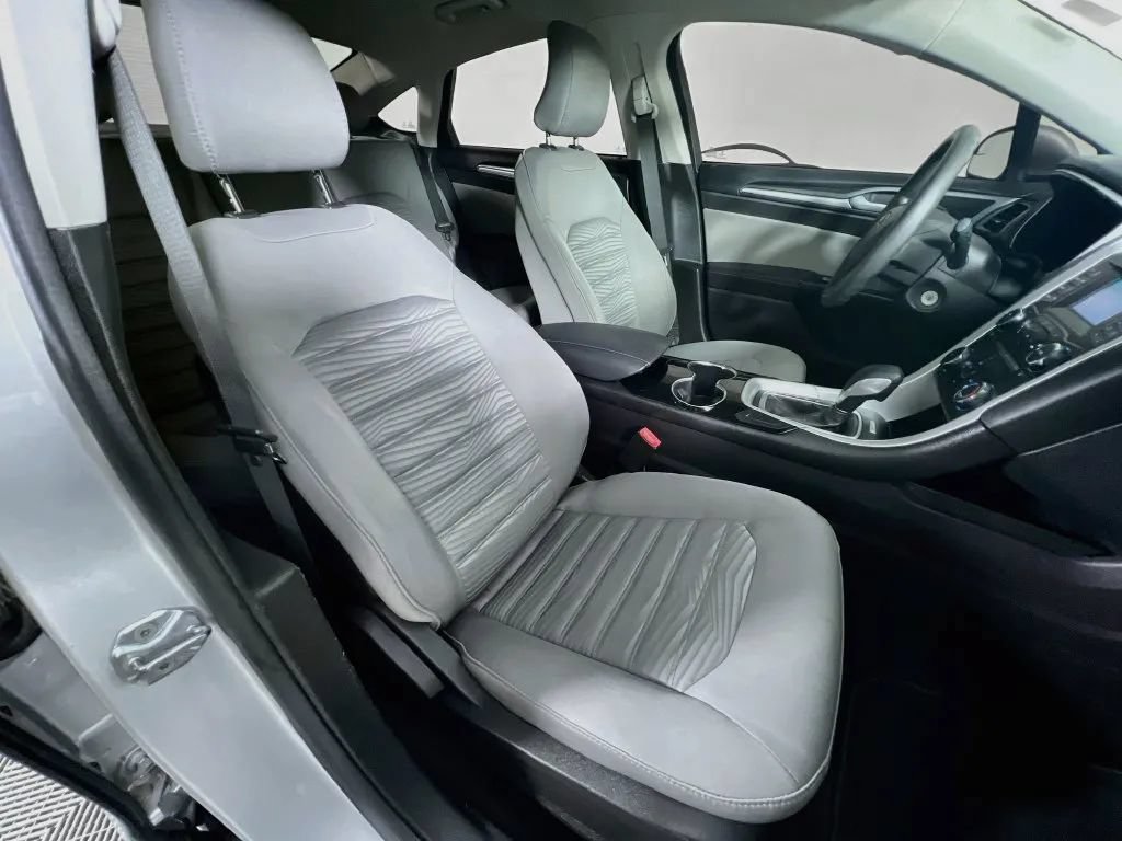 Used 2016 Ford Fusion S FWD image 26