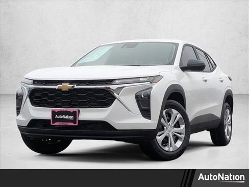 New 2026 Chevrolet Trax LS w/ Driver Confidence Package image 1