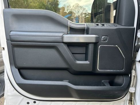 Used 2019 Ford F250 Platinum w/ Platinum Ultimate Package image 9