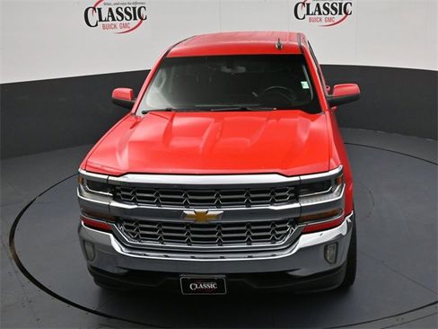Used 2018 Chevrolet Silverado 1500 LT w/ Texas Edition image 18