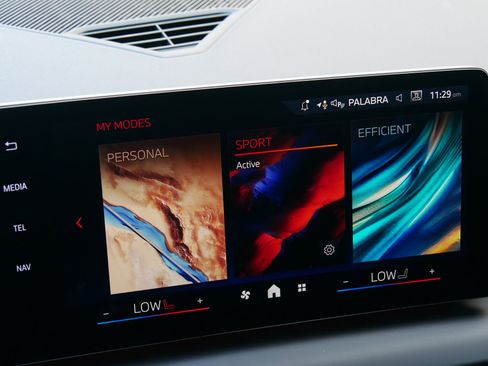 Used 2026 BMW 228i w/ Technology Package image 15