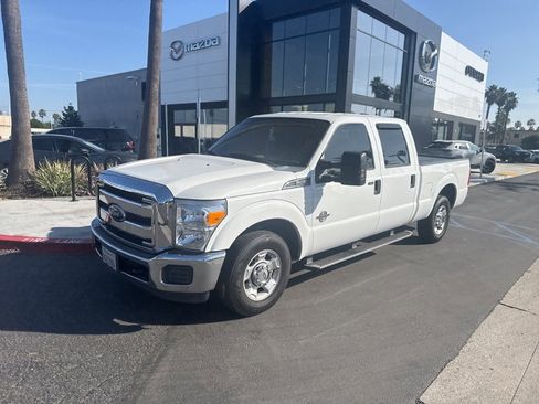 Used 2011 Ford F250 XLT w/ XLT Interior Pkg image 3