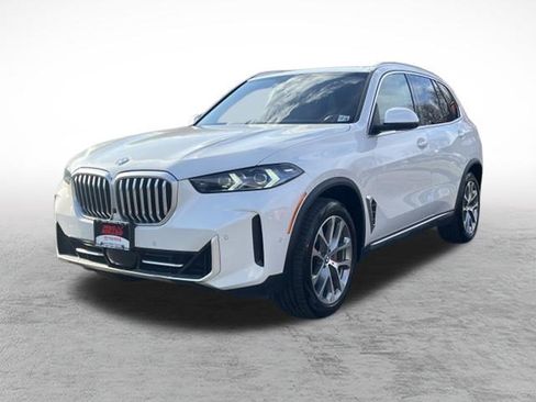 Used 2024 BMW X5 xDrive40i w/ Premium Package image 34