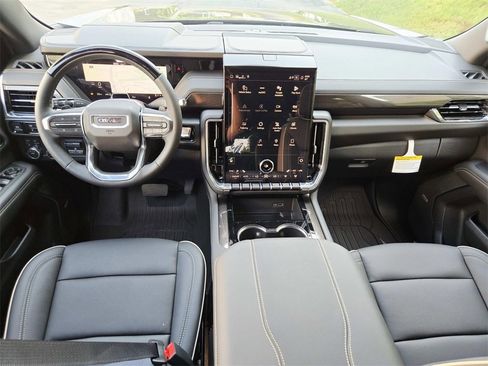 New 2025 GMC Yukon Elevation image 10