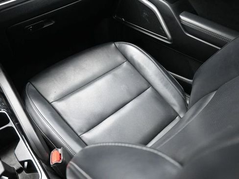 Used 2025 Kia Telluride S FWD image 11
