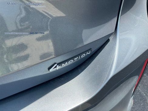 Certified 2025 Volkswagen Tiguan SE AWD/4WD image 28