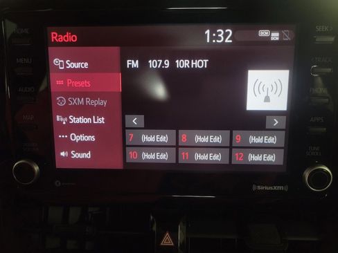 Used 2022 Toyota Corolla LE image 25