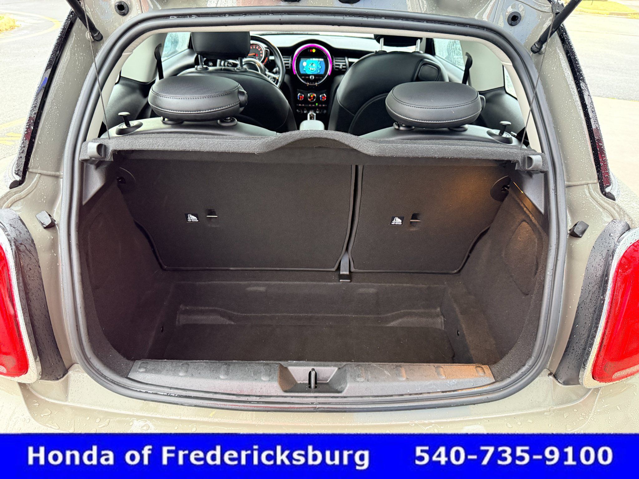 Used 2021 MINI Cooper 2-Door Hardtop FWD image 18