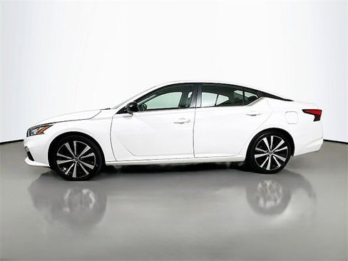Used 2022 Nissan Altima 2.5 SR image 4
