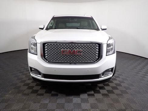 Used 2017 GMC Yukon Denali w/ Open Road Package image 9
