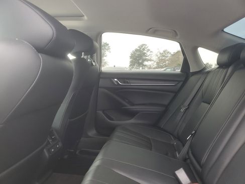 Used 2021 Honda Accord EX-L image 12