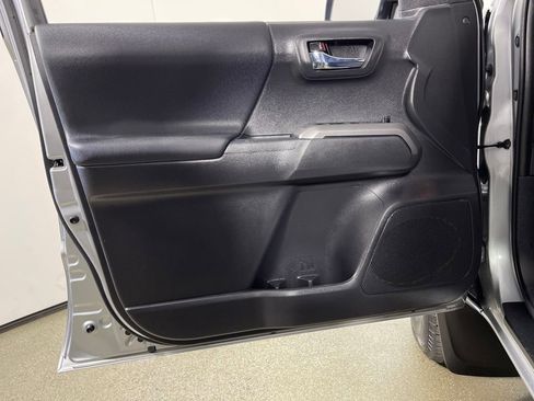 Certified 2023 Toyota Tacoma TRD Off-Road image 17