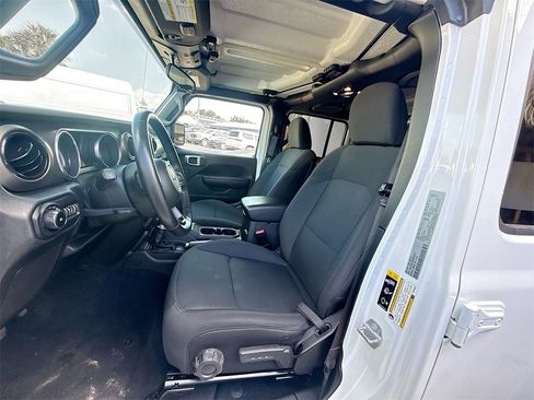 Used 2021 Jeep Wrangler Unlimited Sport image 22