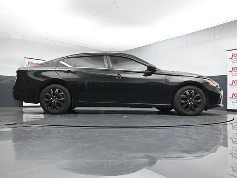 Used 2020 Nissan Altima 2.5 S FWD image 24