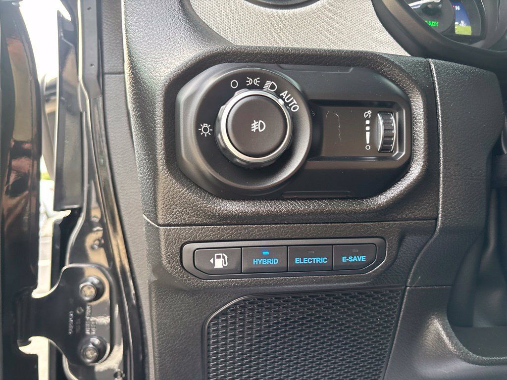 Used 2025 Jeep Wrangler Unlimited Sport S 4xe AWD/4WD image 25